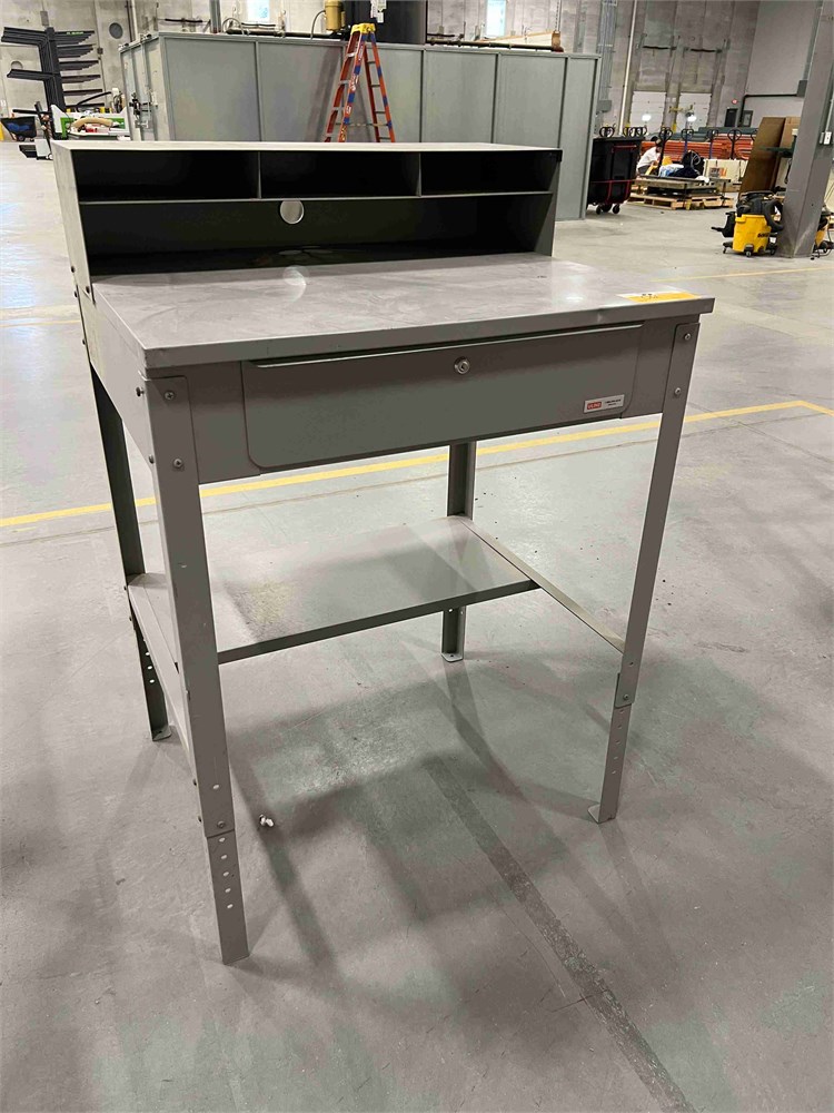 Uline Supervisors Desk