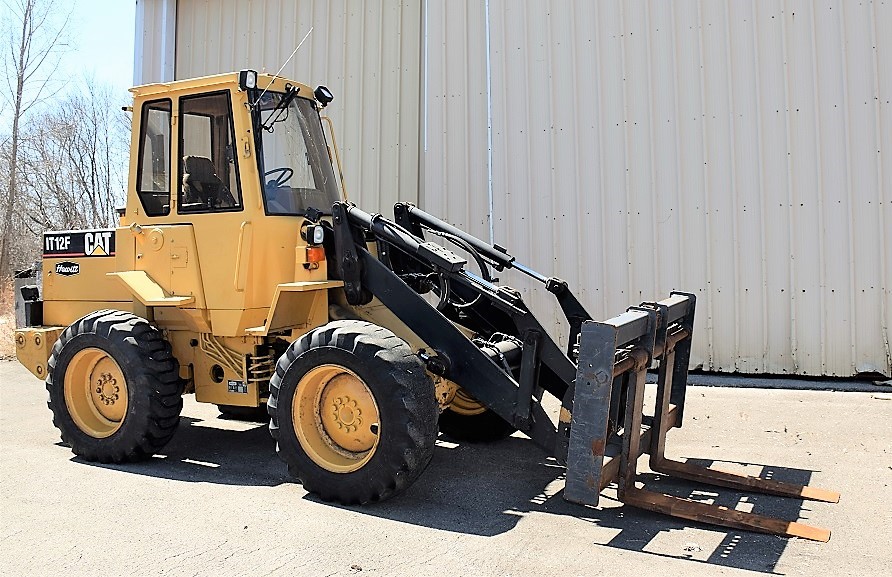 LOT# 1032   CATERPILLAR iT12F FRONT LOADER * 9,500 HOURS (SEE VIDEO)