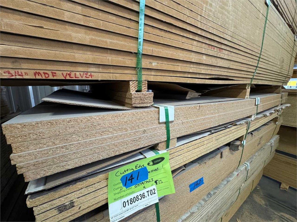 Laminated Particleboard Panels