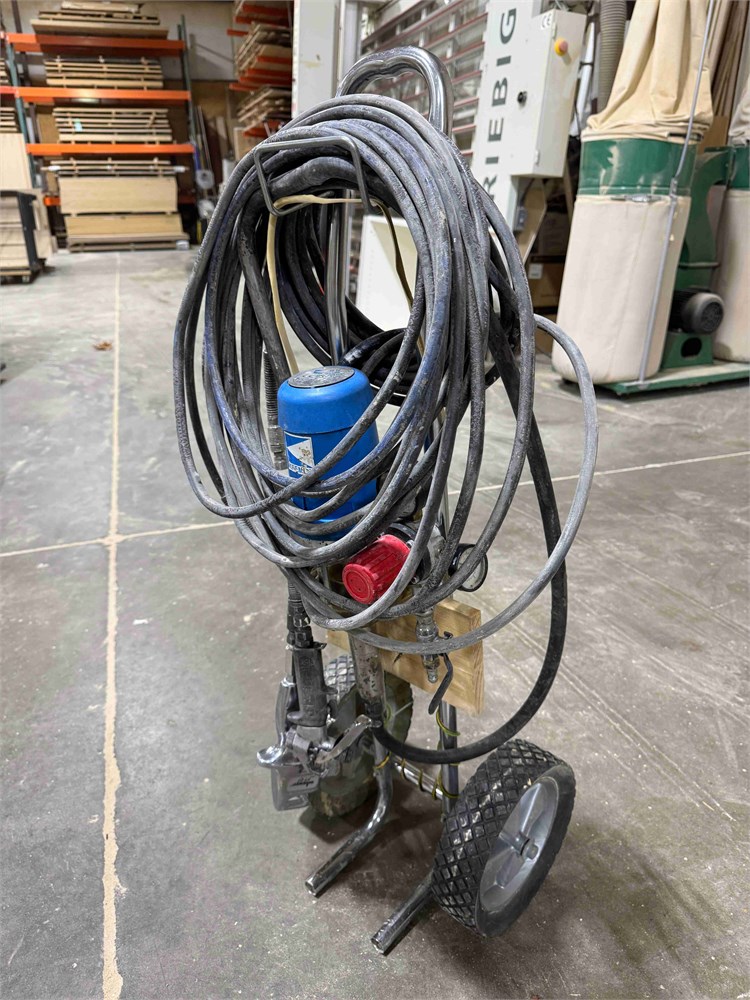Kremlin Paint Pump and Spray Gun