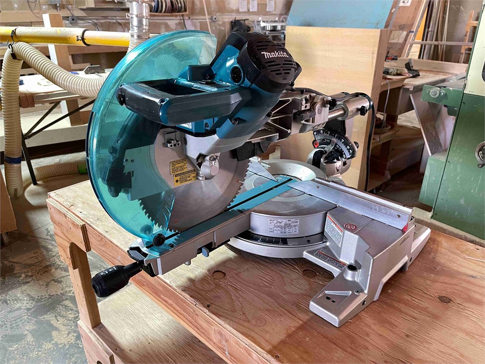 Makita "LS1216L" Miter Saw