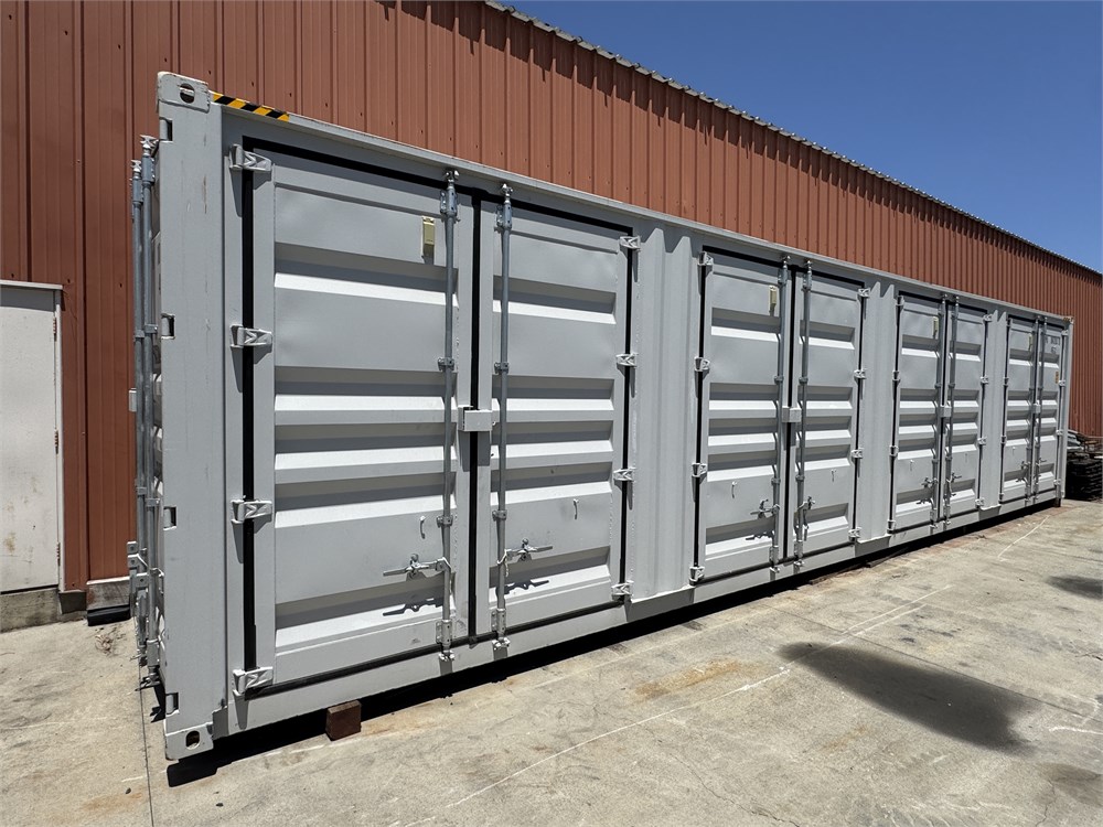 40' Shipping Container