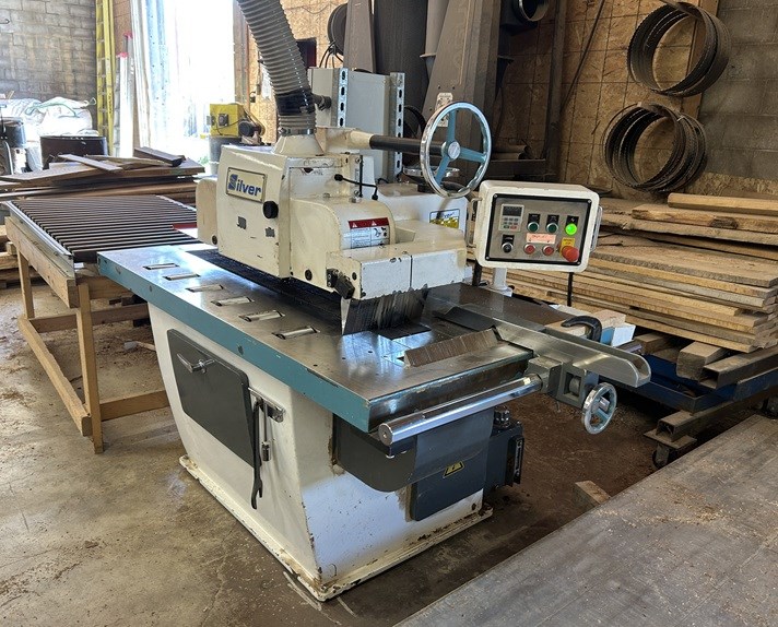 Silver "SRS-460N" Straight Line Rip Saw- 17HP, 230V - Shelburne, ON