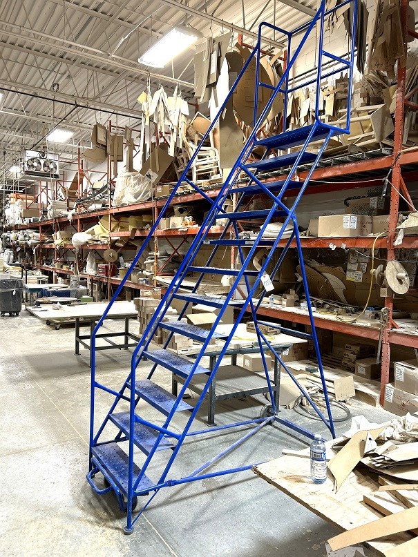 Canway "12H" Rolling Step Ladder - Concord, ON