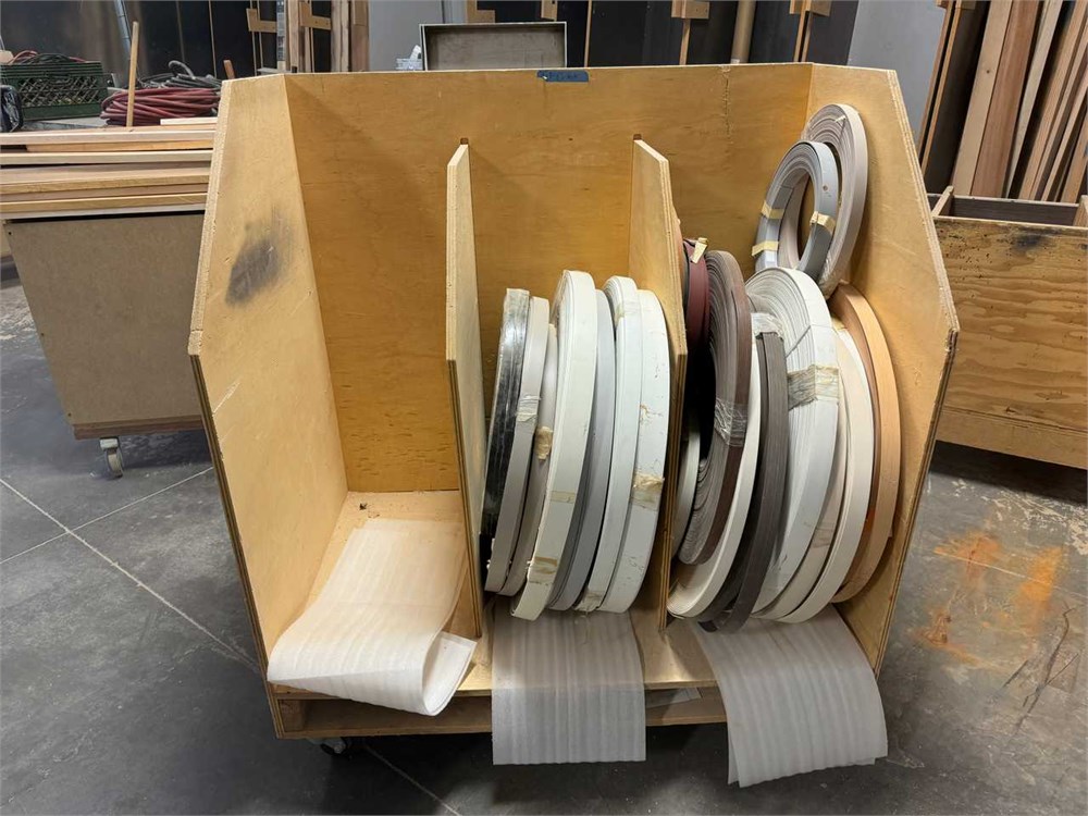 Edgebanding with Wooden Cart