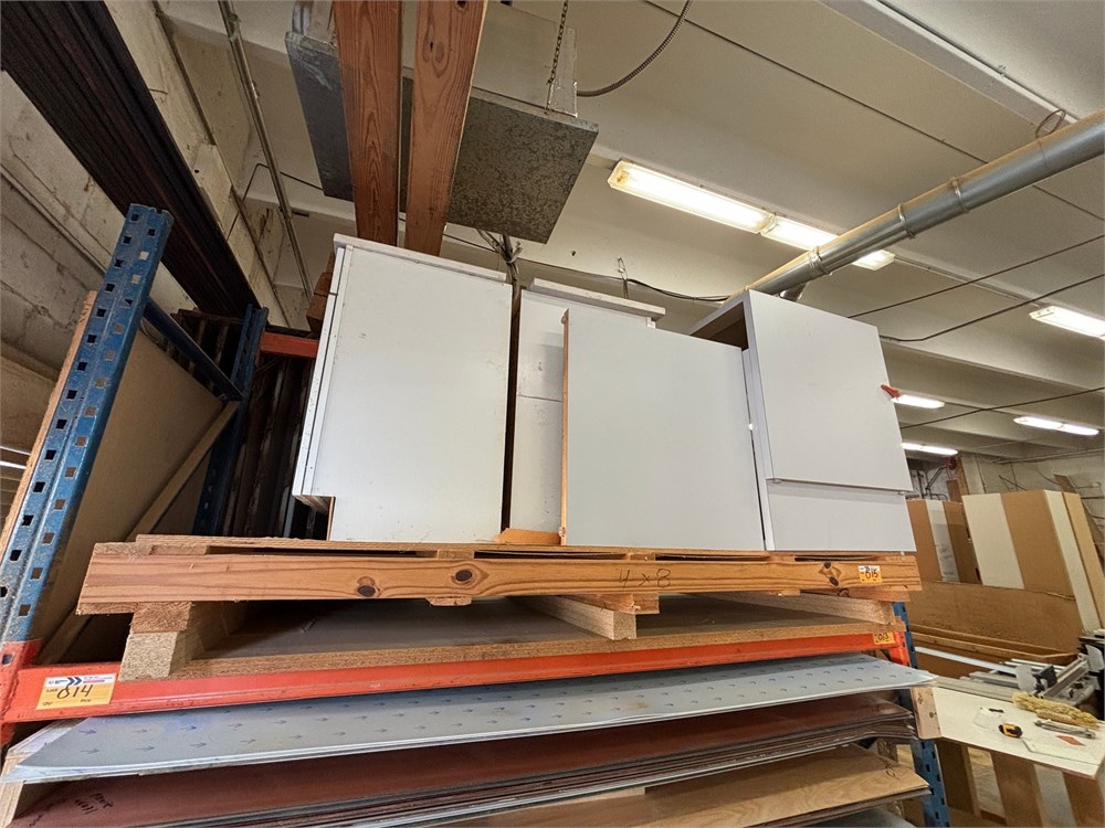 Lot of Cabinets as pictured
