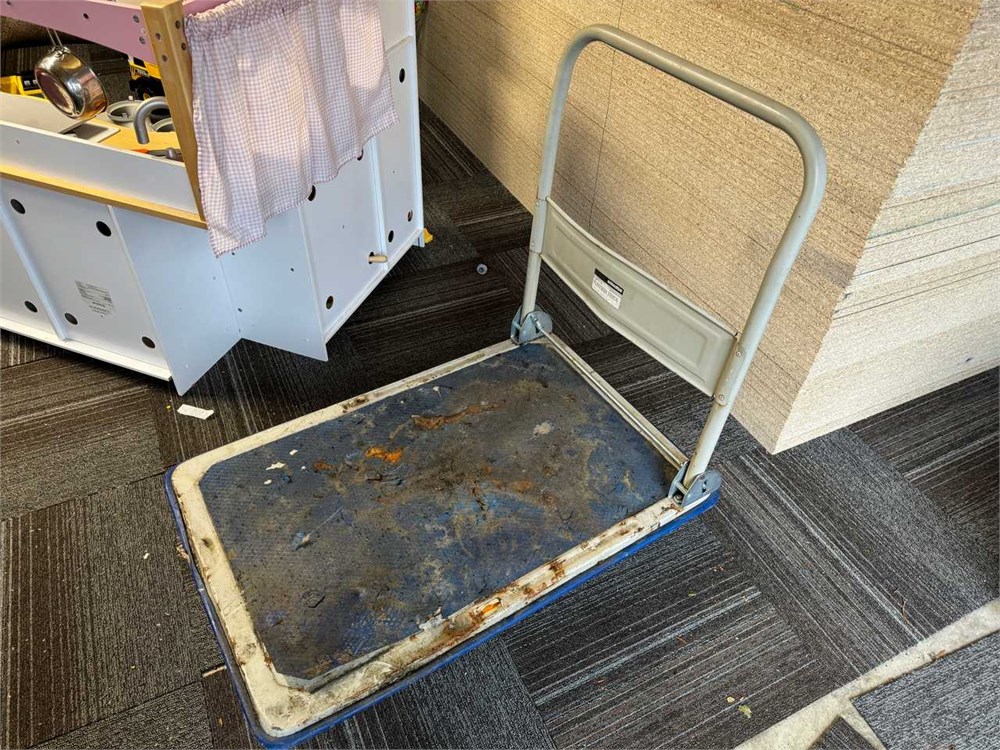 Metal Shop Cart