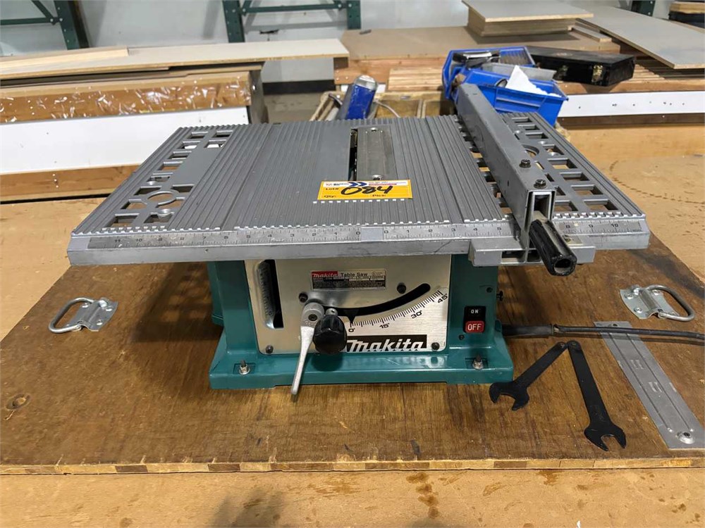 Makita Job SIte Saw Table