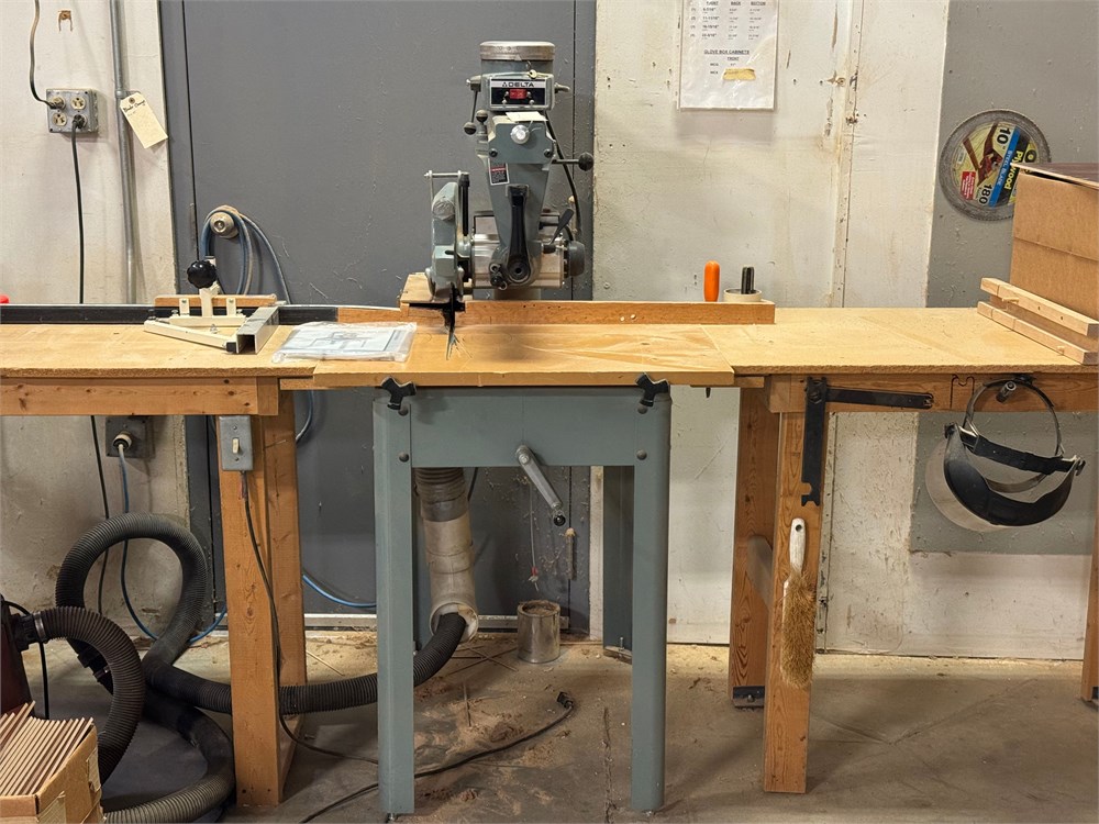 Delta "33-890" Radial Arm Saw w/Stand