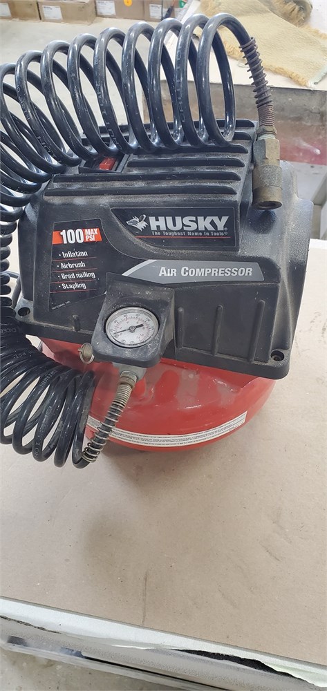 Husky Portable "1 Gallon" Air Compressor - 100PSI