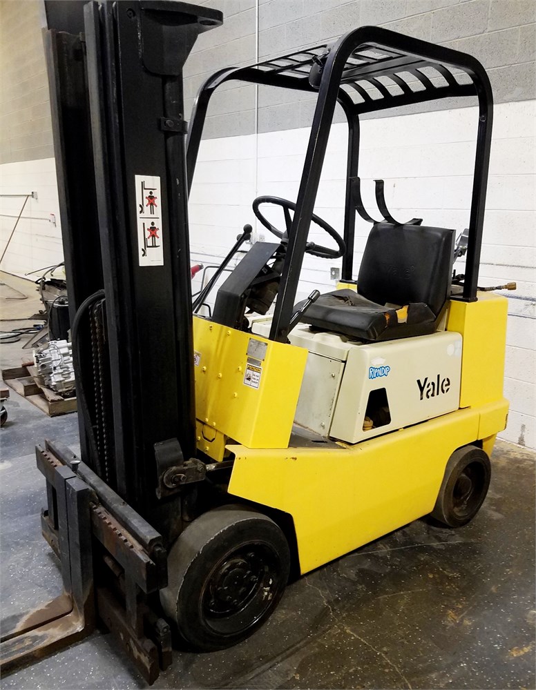 Yale "GTC040ABJUAE077" Forklift