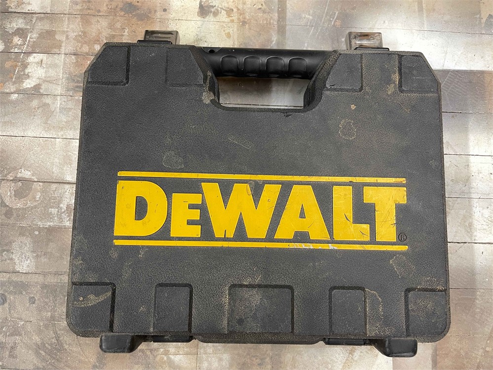 DeWalt Saw Set with Case