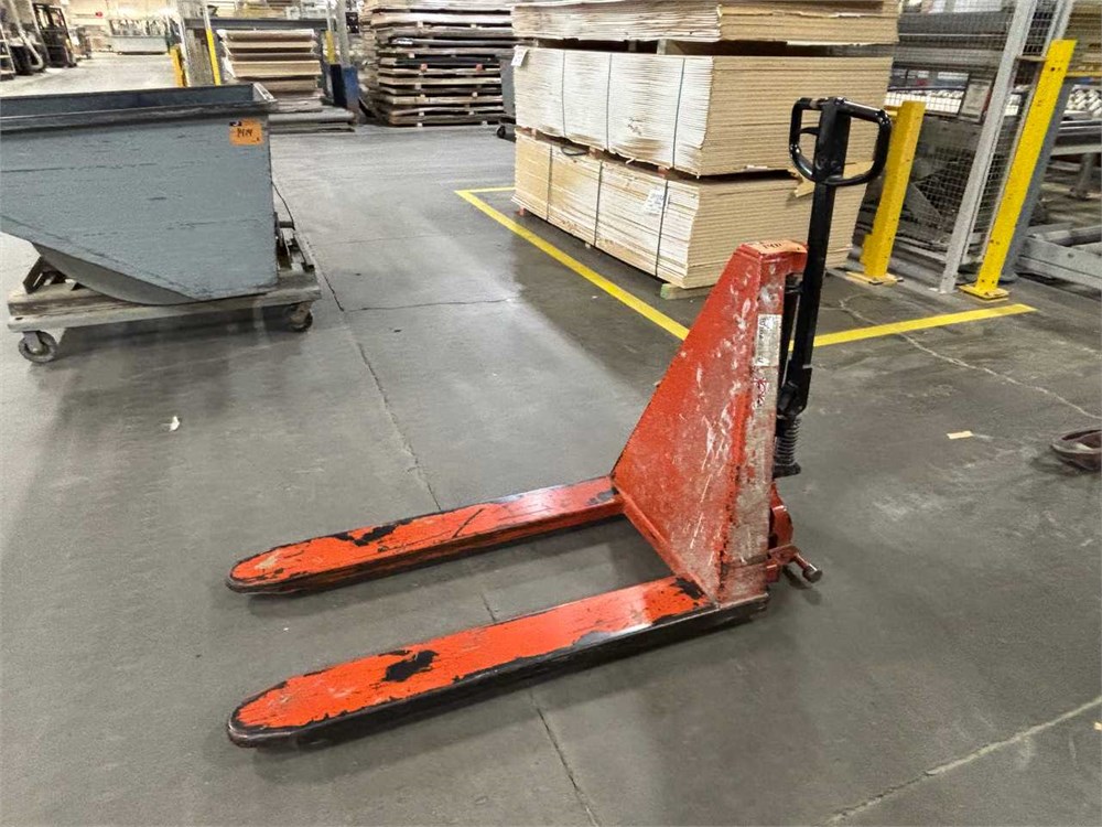 BT "HL-10/3" Pallet Jack