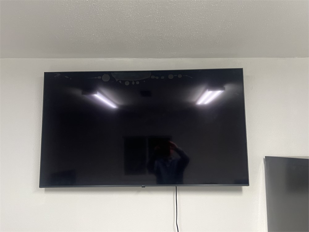 LG Flat Panel TV & Remote