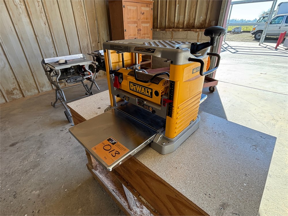 Dewalt "DW734" Thickness Planer - 12-1/2"