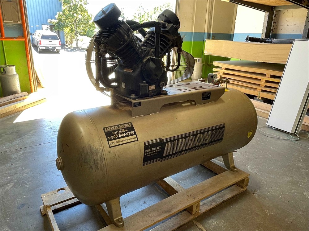 Airboy Air Compressor (parts machine, motor is missing)