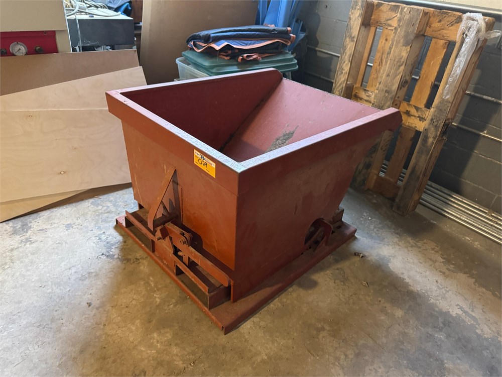 W & S Dump Hopper