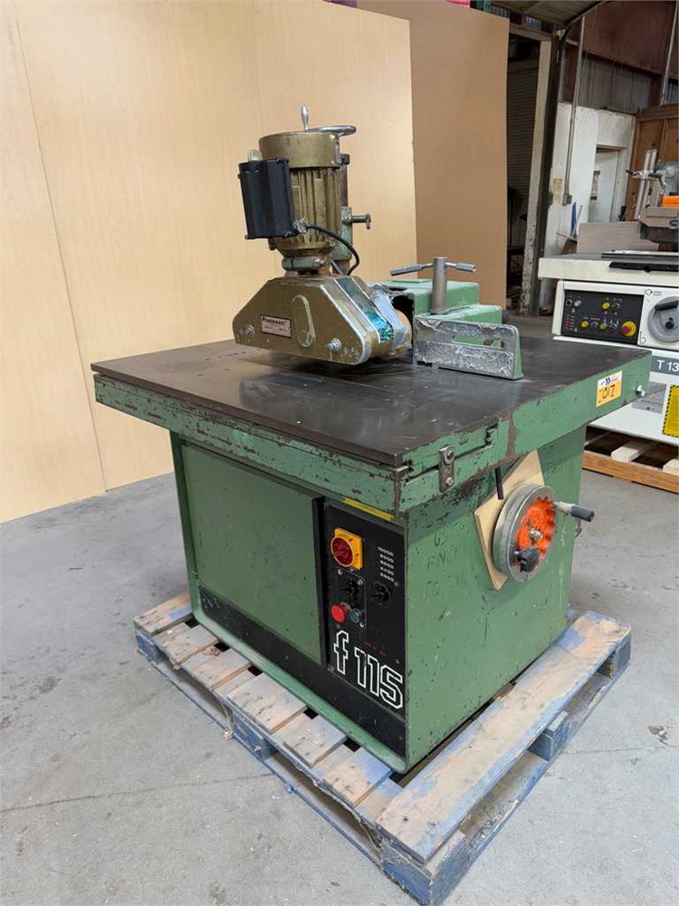 Casadei "F115" Shaper with Power Feeder