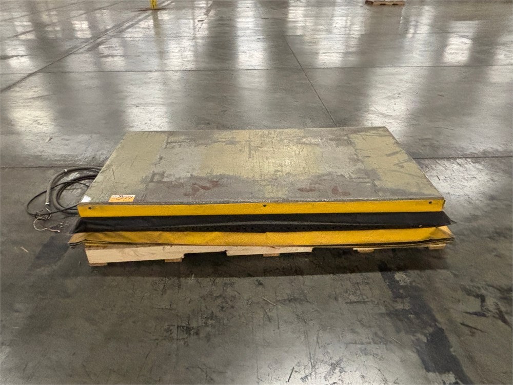 AKON Lift Table Skirting