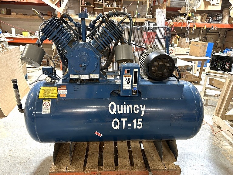 Quincy "QT15" Air Compressor - Concord, ON