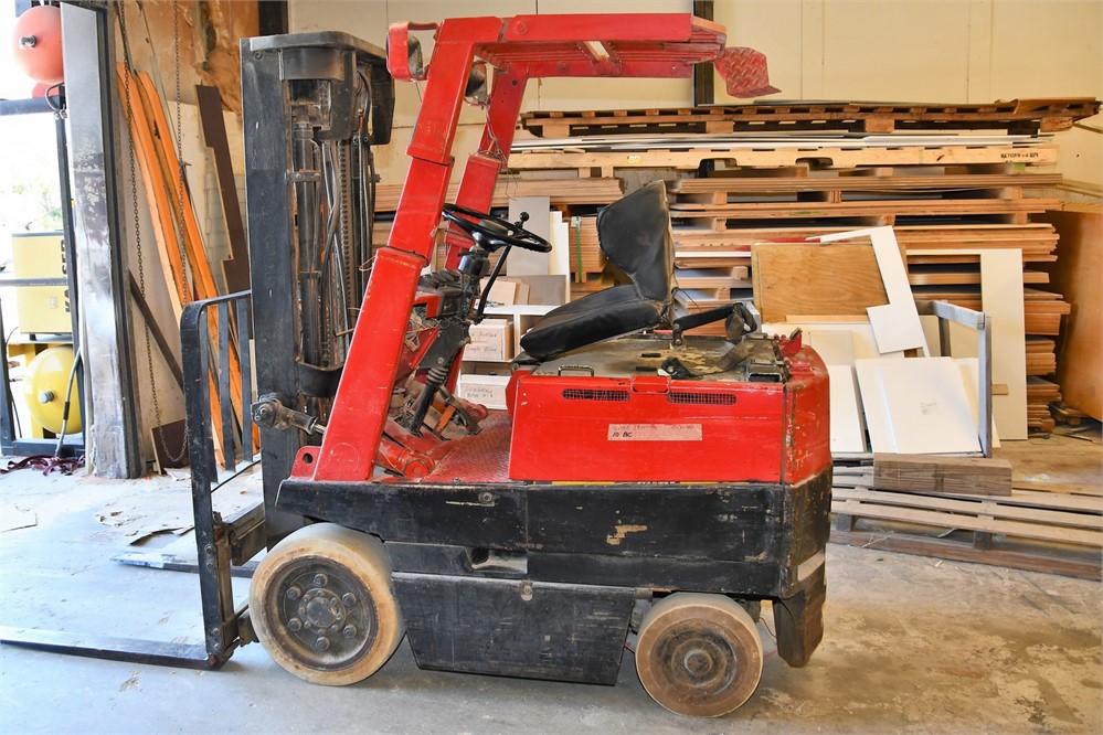 Toyota "2FBAC20" Forklift