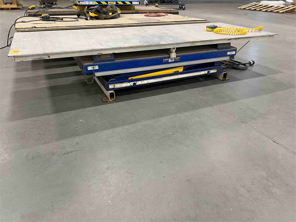 Vestil "EHLT-3060-4-43" Lift Table