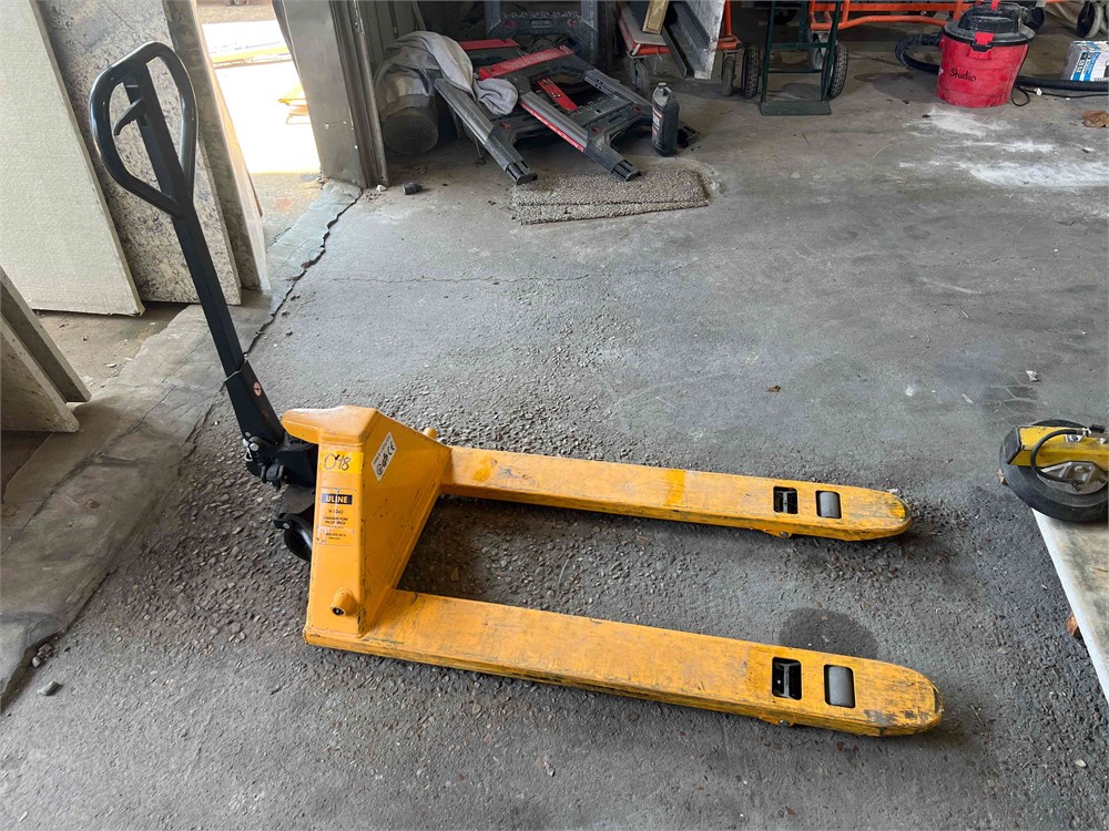 Pallet jack