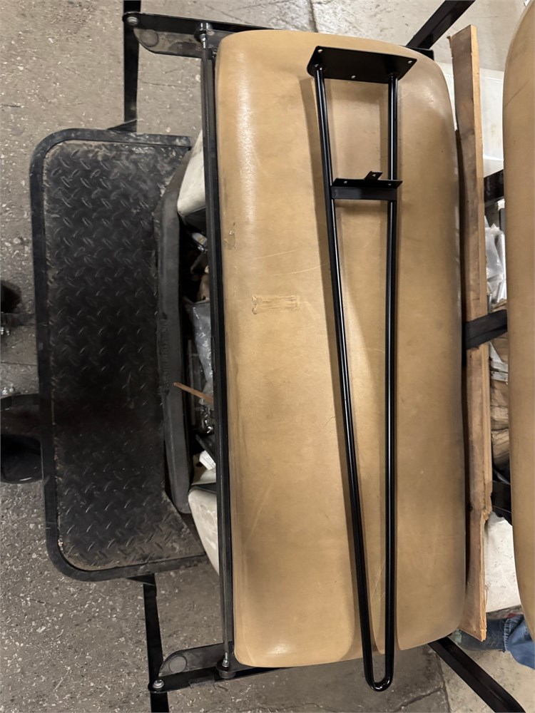 Ameriwood "A44770" Metal Leg - (5) Pallets