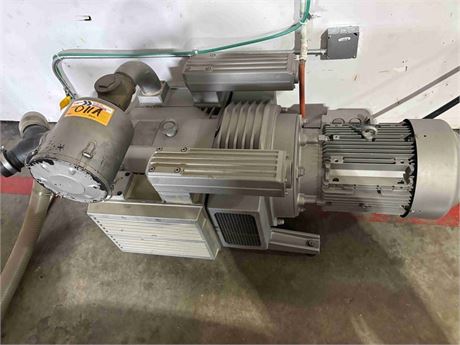 Lot - Becker "VTLF 250" Vacuum Pump | Place Your Bid at MachineryMax