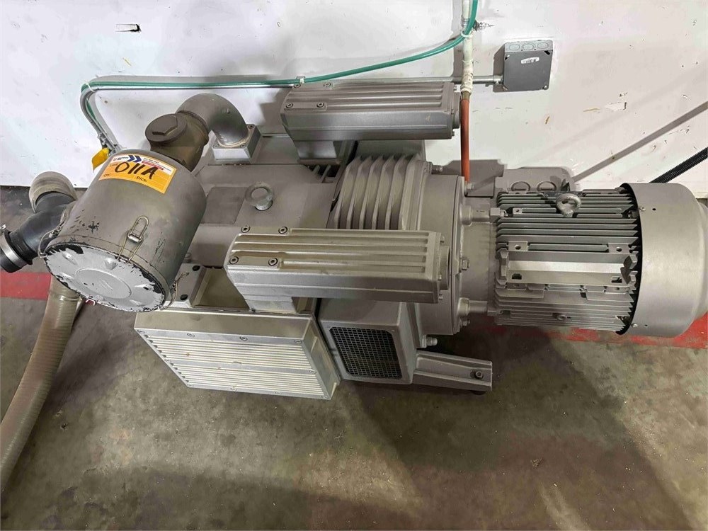 Becker "VTLF 250" Vacuum Pump