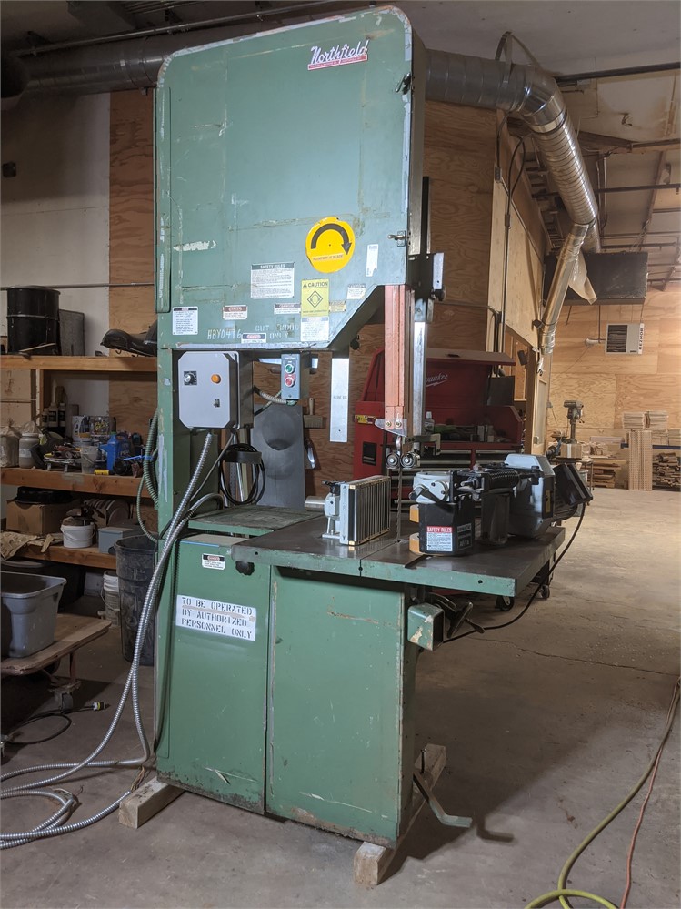 NORTHFIELD "36 DELUXE BANDSAW" WITH COMATIC AF/18 BANDSAW FEEDER
