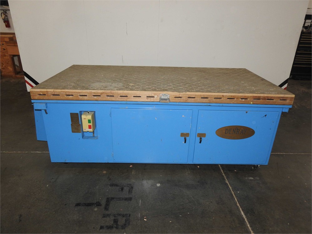 Denray "9600" Downdraft Table