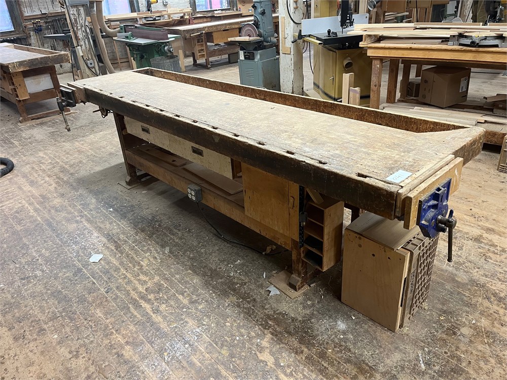Work Bench w/Vise