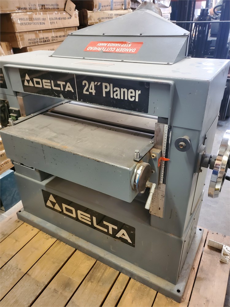 Delta "22-470" 24" Planer with Straight Knife Cutter head