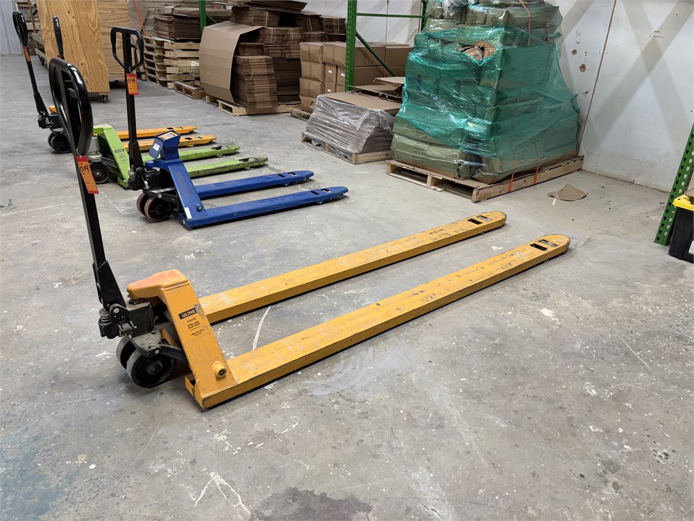 Uline "H-4123" Pallet Jack