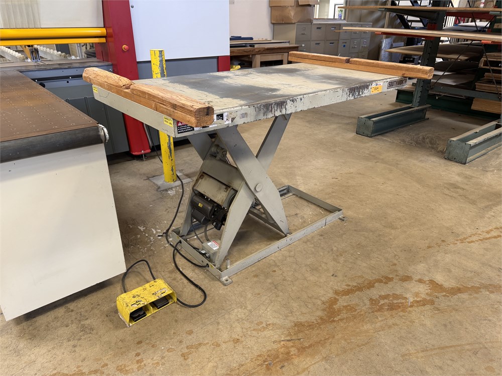 Southworth "LS4-36" Lift Table