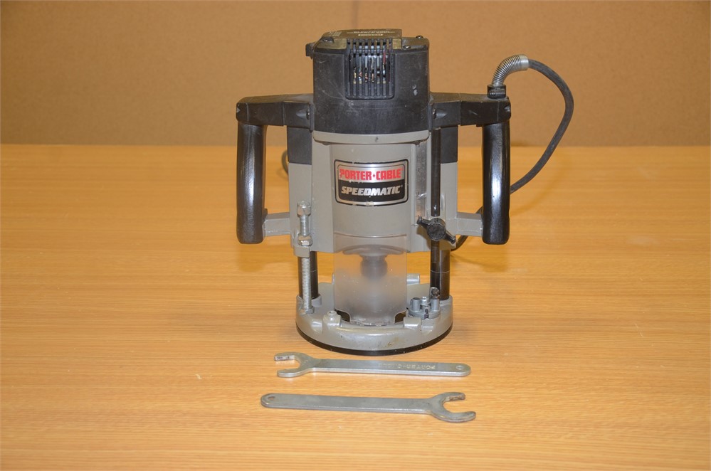 Porter Cable "7439" Variable speed Hand Plunge router