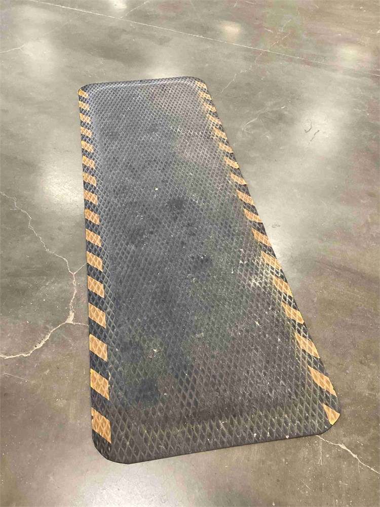 Anti Fatigue Mats Qty. appx (25)