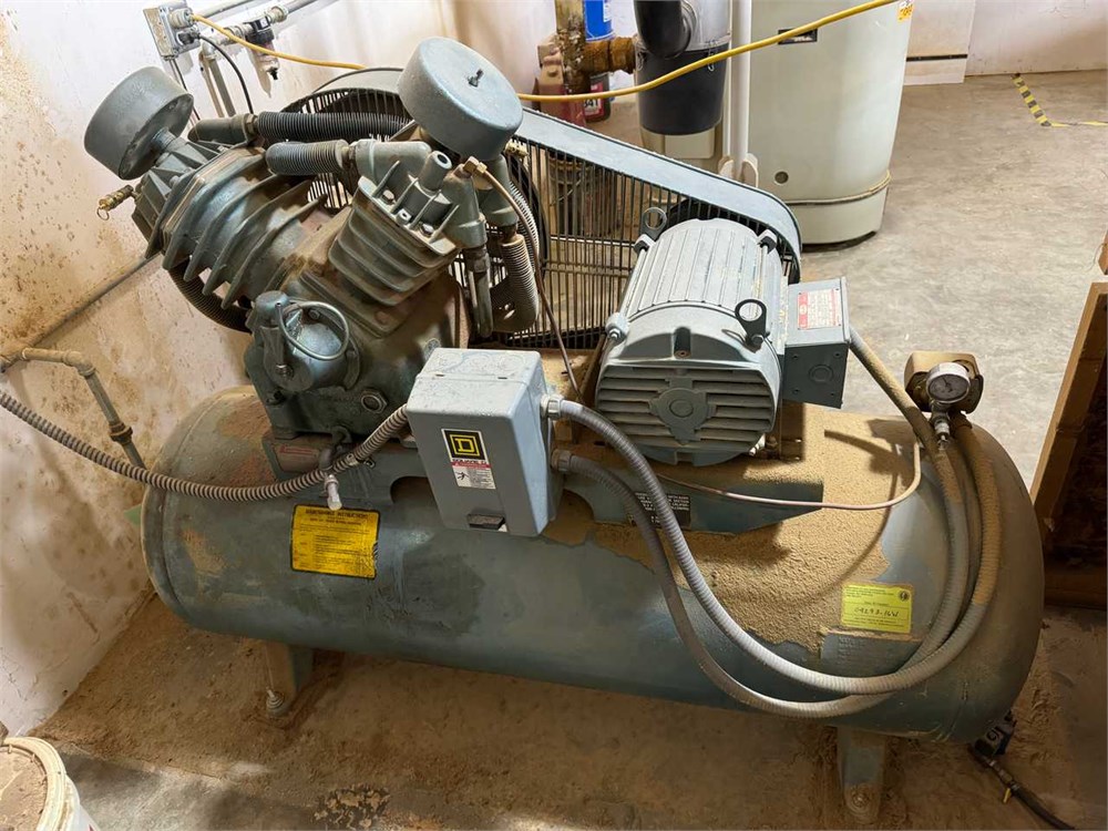 Speedaire "3Z496-2" Air Compressor