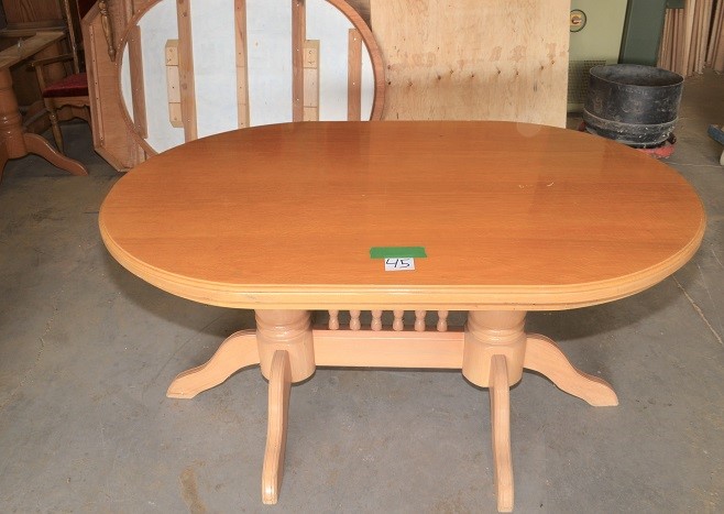 SOLID WOOD TABLE