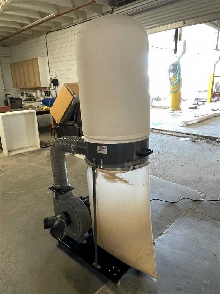 Central Machinery "97869" Dust Collector