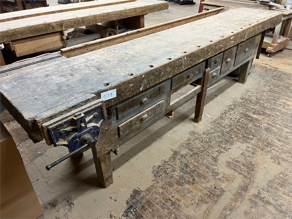 Work Bench w/Vise