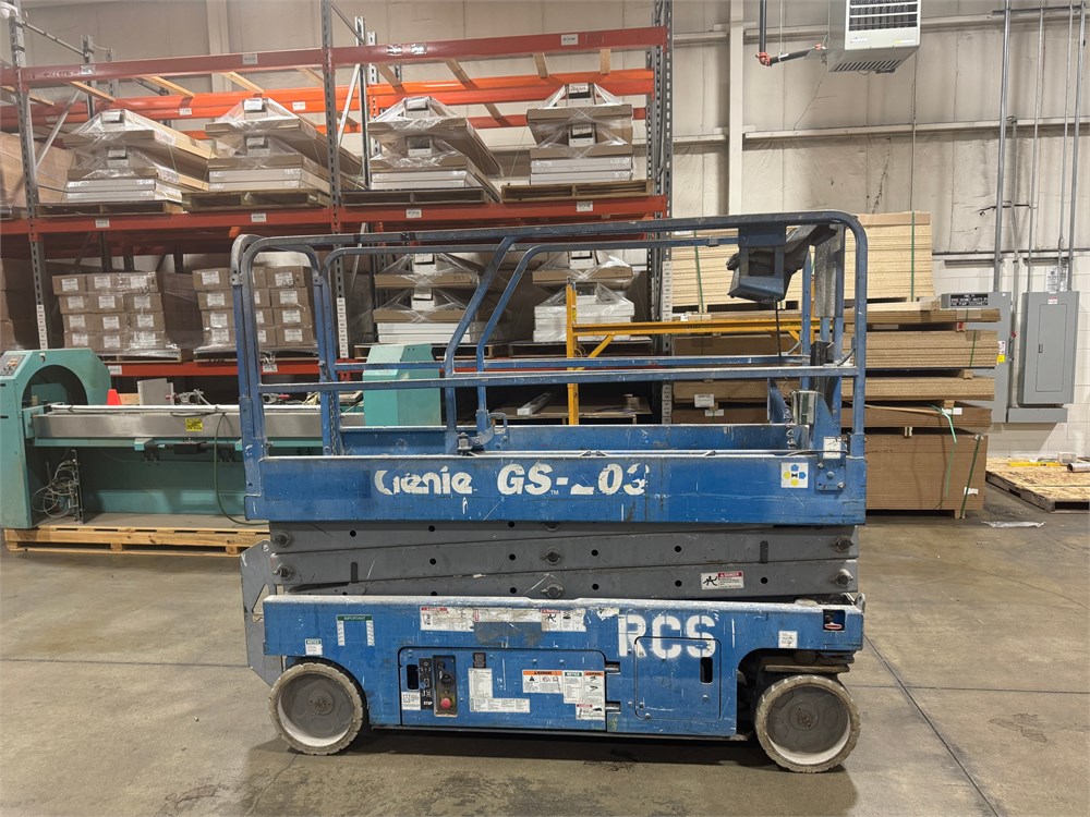 Genie "GS-2032" Scissor Lift