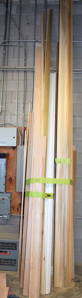 (53) PCS OF CROWN BASEBOARD IN PINE, MAPLE, POPLAR * SEE PHOTOS FOR DESCRIPTION
