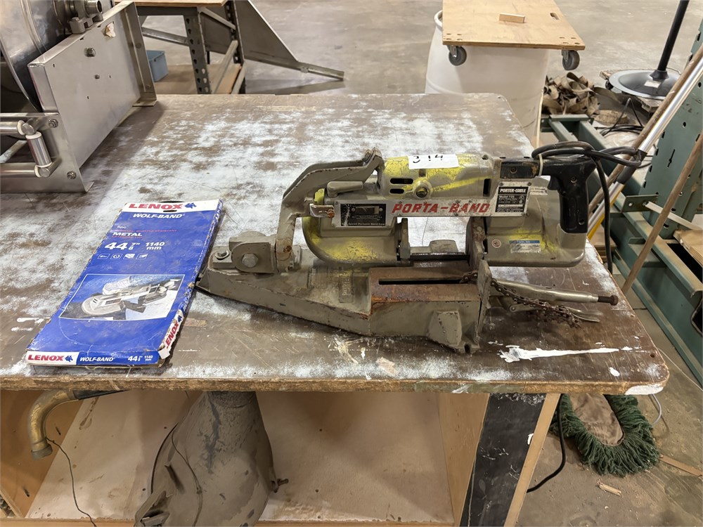 Porter Cable "725" Portable Bandsaw - As Pictured