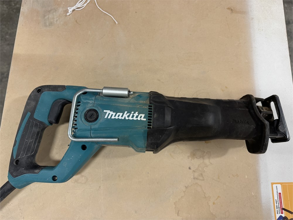 Makita "JR3051T" Reciprocating Saw