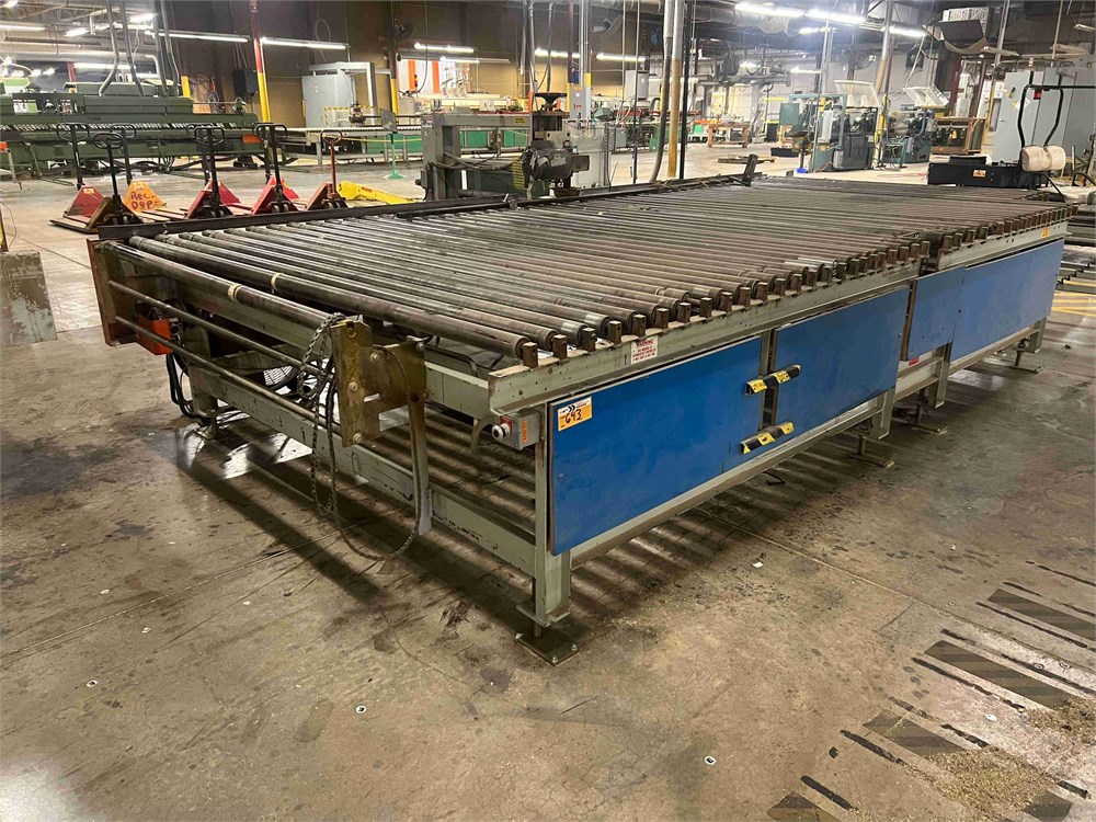 Powered Conveyor & Panel Turner