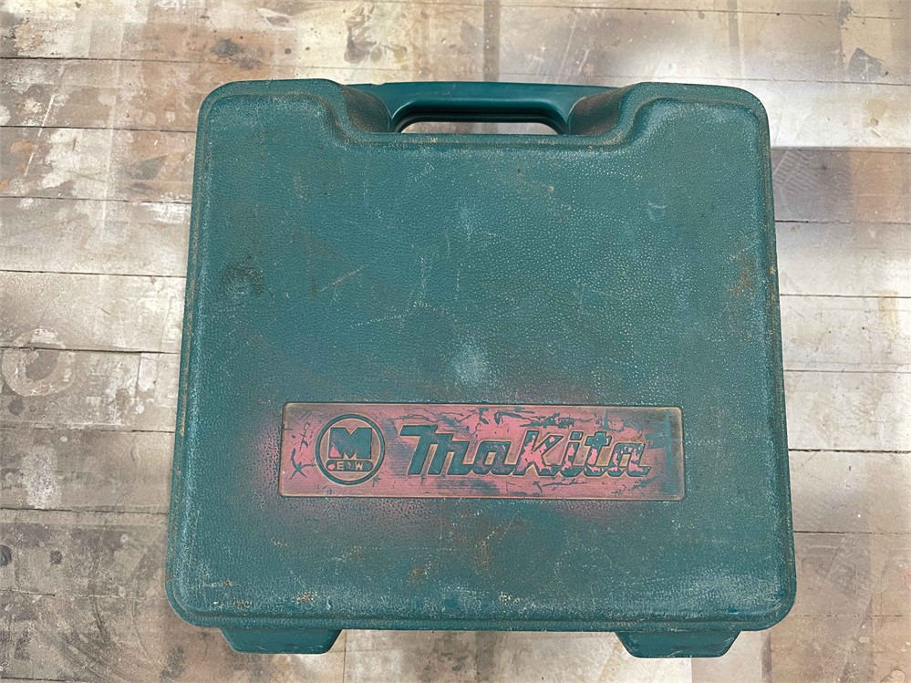 Makita "3620" Router with Case