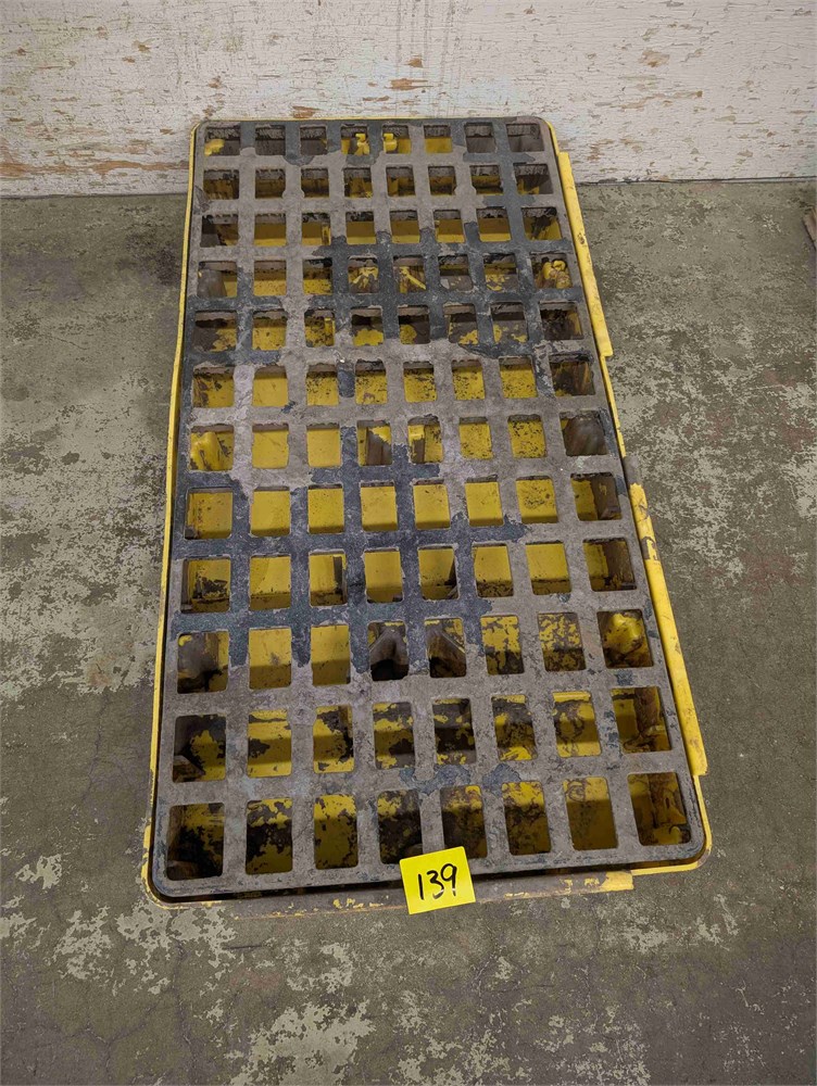 Spill containment tray