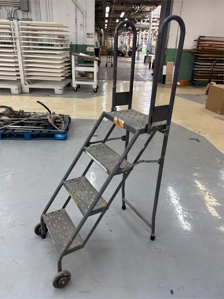 Rolling Step ladder